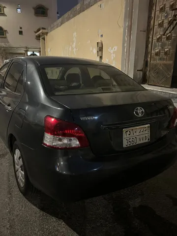 استكشف undefined undefined الصور الخارجية والداخلية. اكتشف جميع جوانب وتفاصيل السيارات.