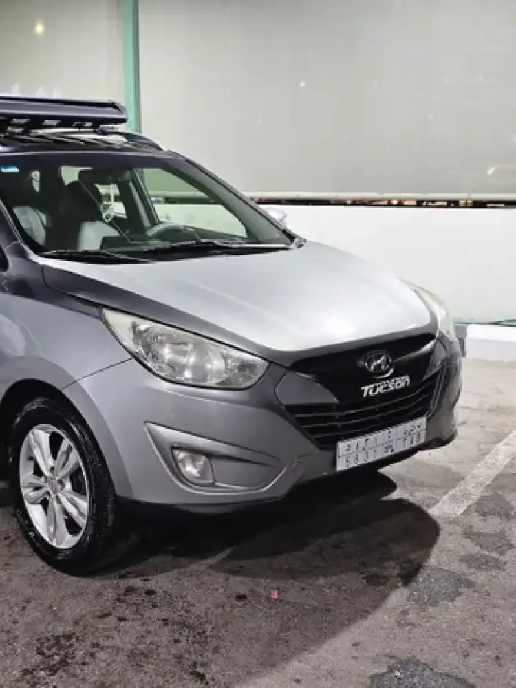 hyundai hyundai-tucson image Hyundai Tucson 2013