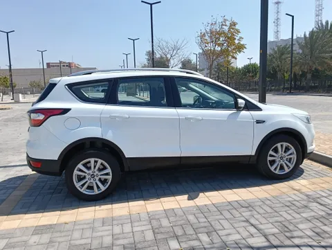 Discover undefined undefined Exterior Interior Images.Find all aspects and details of cars.