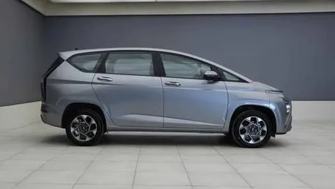 Discover undefined undefined Exterior Interior Images.Find all aspects and details of cars.