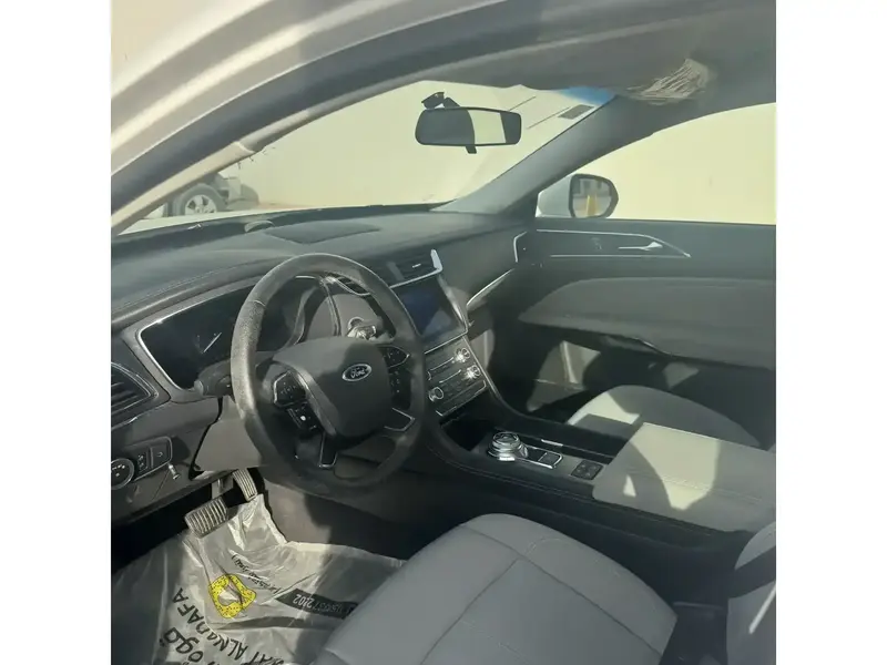 Ford Taurus 2020