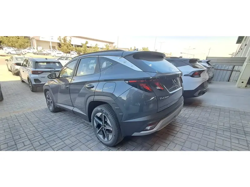 Discover undefined undefined Exterior Interior Images.Find all aspects and details of cars.