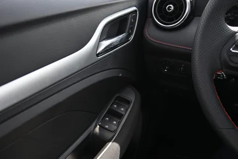 New MG ZS 1.5L COM 2024