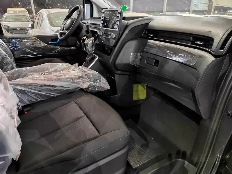 Hyundai Staria 2025