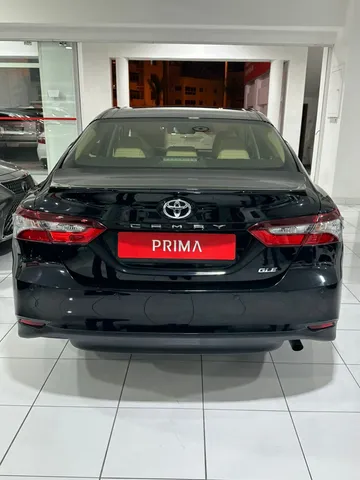 Toyota Camry 2.5L GLE 204 HP 2021