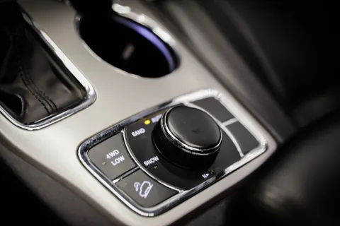 Discover undefined undefined Exterior Interior Images.Find all aspects and details of cars.