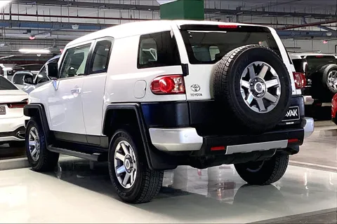 Discover undefined undefined Exterior Interior Images.Find all aspects and details of cars.