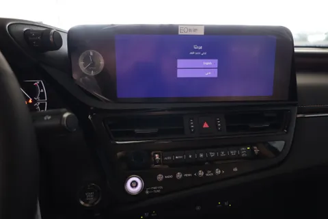 Discover undefined undefined Exterior Interior Images.Find all aspects and details of cars.