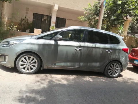 Discover undefined undefined Exterior Interior Images.Find all aspects and details of cars.