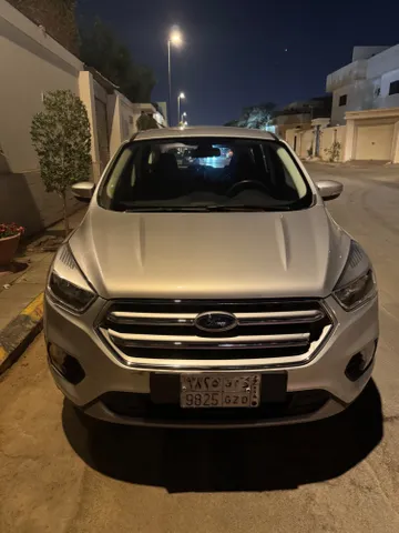 Discover undefined undefined Exterior Interior Images.Find all aspects and details of cars.