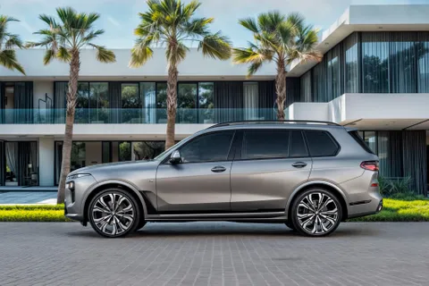 Discover undefined undefined Exterior Interior Images.Find all aspects and details of cars.