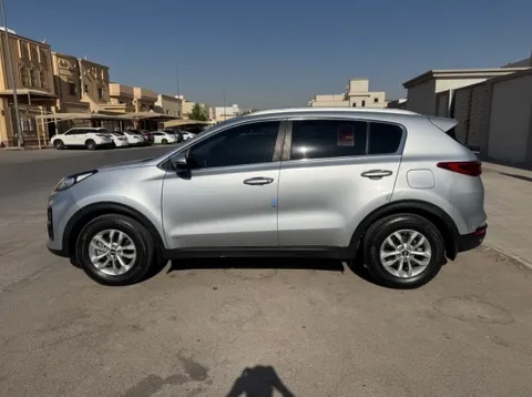 Discover undefined undefined Exterior Interior Images.Find all aspects and details of cars.