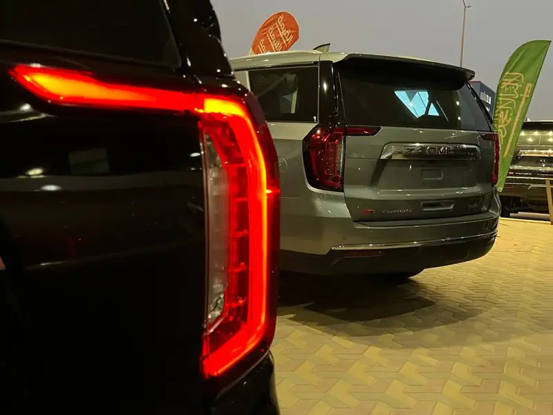 Discover undefined undefined Exterior Interior Images.Find all aspects and details of cars.