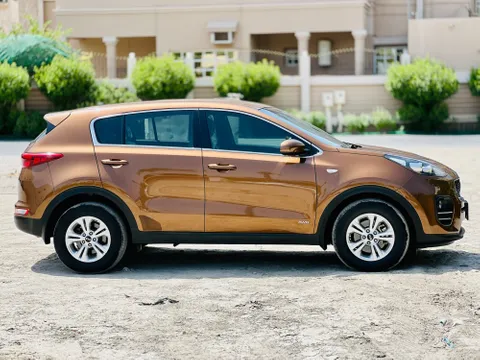 Discover undefined undefined Exterior Interior Images.Find all aspects and details of cars.