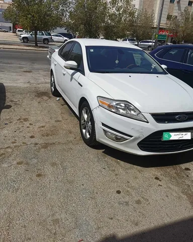 Discover undefined undefined Exterior Interior Images.Find all aspects and details of cars.