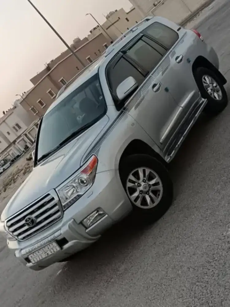 toyota toyota-land-cruiser image Toyota Land Cruiser 2008