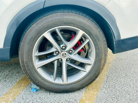 MG HS 2.0T Luxury (AWD) 2021