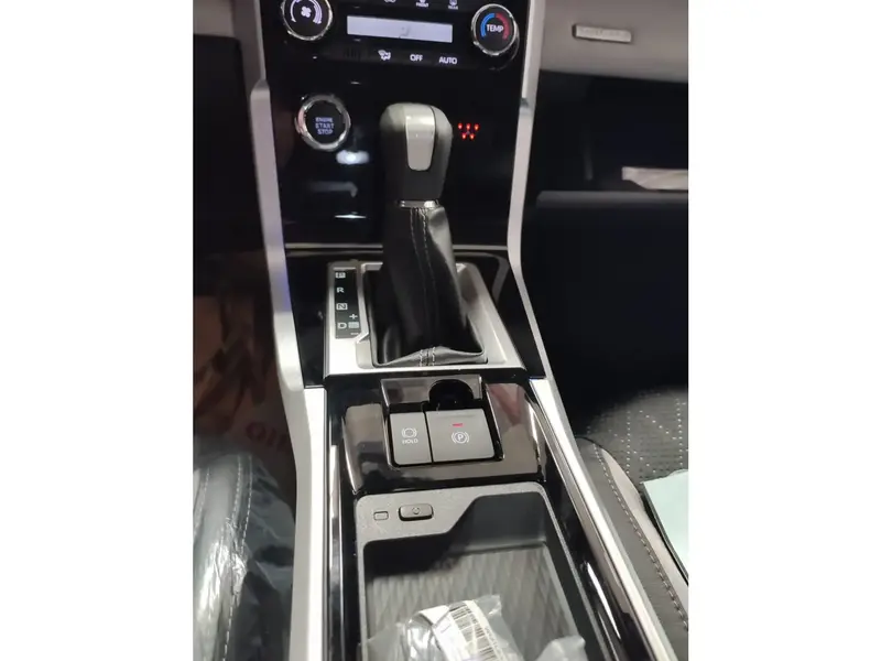 Toyota VELOZ 2024