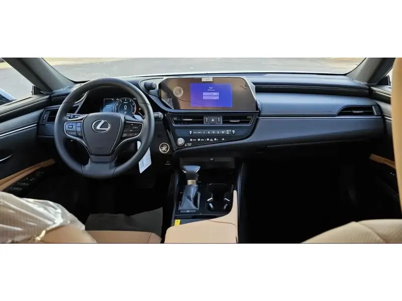 Lexus ES 2024
