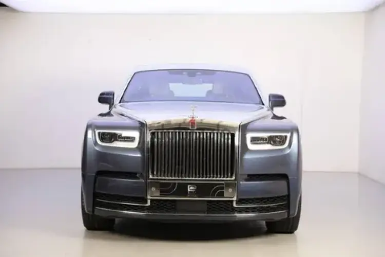 rolls-royce phantom image Rolls Royce Phantom 2021