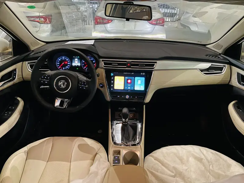 Discover undefined undefined Exterior Interior Images.Find all aspects and details of cars.