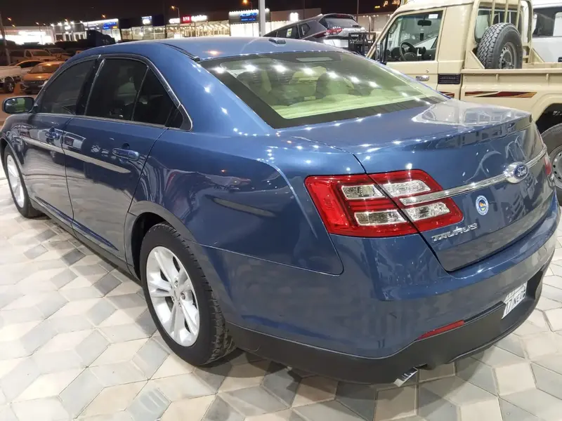 Discover undefined undefined Exterior Interior Images.Find all aspects and details of cars.