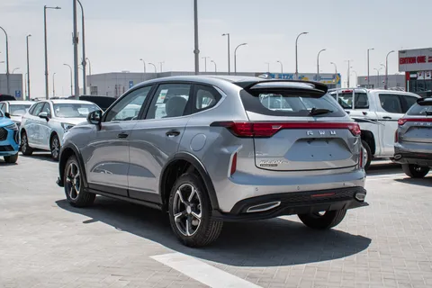 Discover undefined undefined Exterior Interior Images.Find all aspects and details of cars.