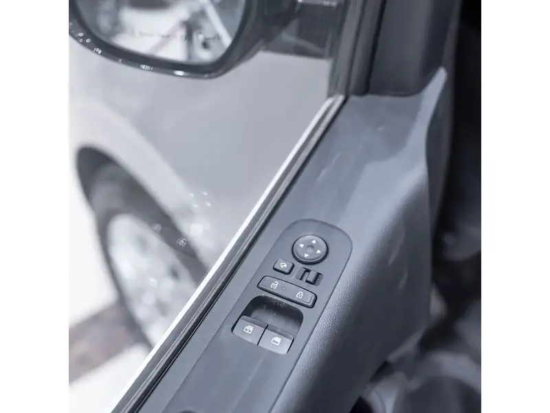 Hyundai Staria 2025