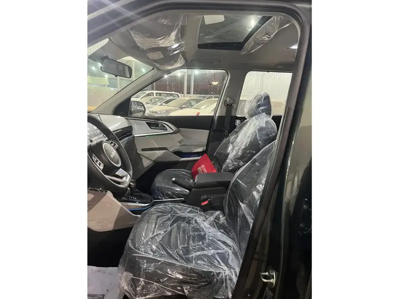 KIA Carens 2025