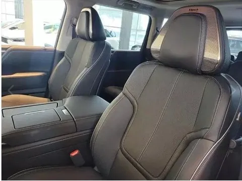 Discover undefined undefined Exterior Interior Images.Find all aspects and details of cars.