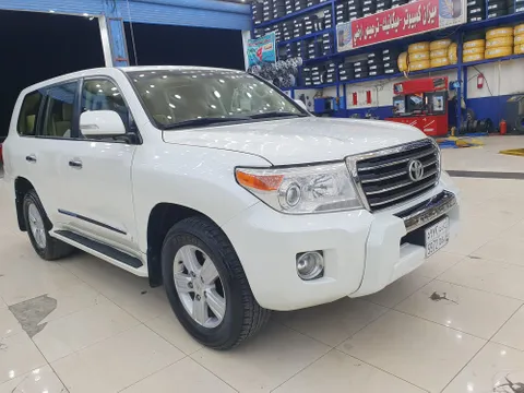 Toyota Land Cruiser 2014