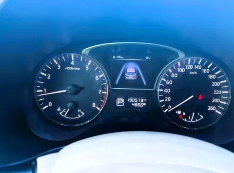 Nissan Pathfinder 3.5L SL 2WD 2014