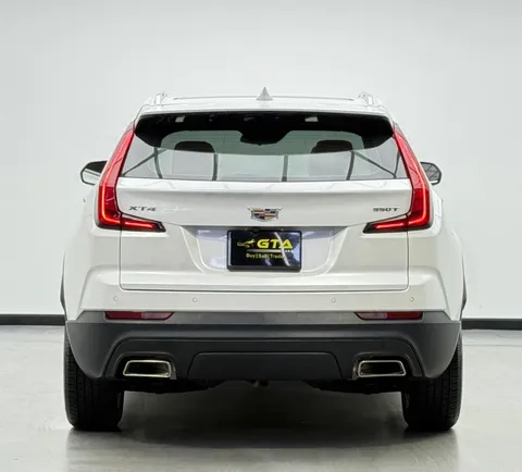 كاديلاك XT4 2022