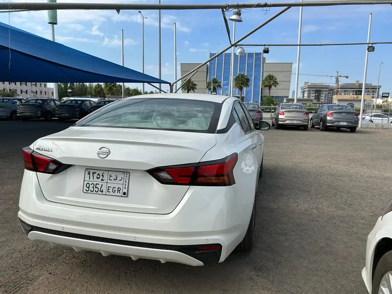 Nissan Altima 2022