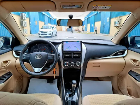 Toyota Yaris Sedan 1.5L SE 2020