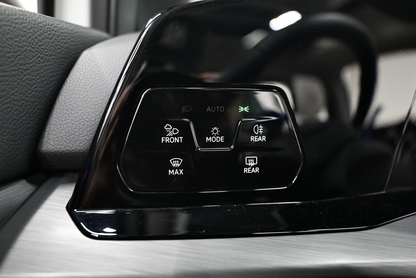 2.0L Diesel | Free insurance and Registration 2 Years Warranty | Downpayment