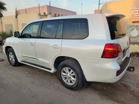 Toyota Land Cruiser 2012