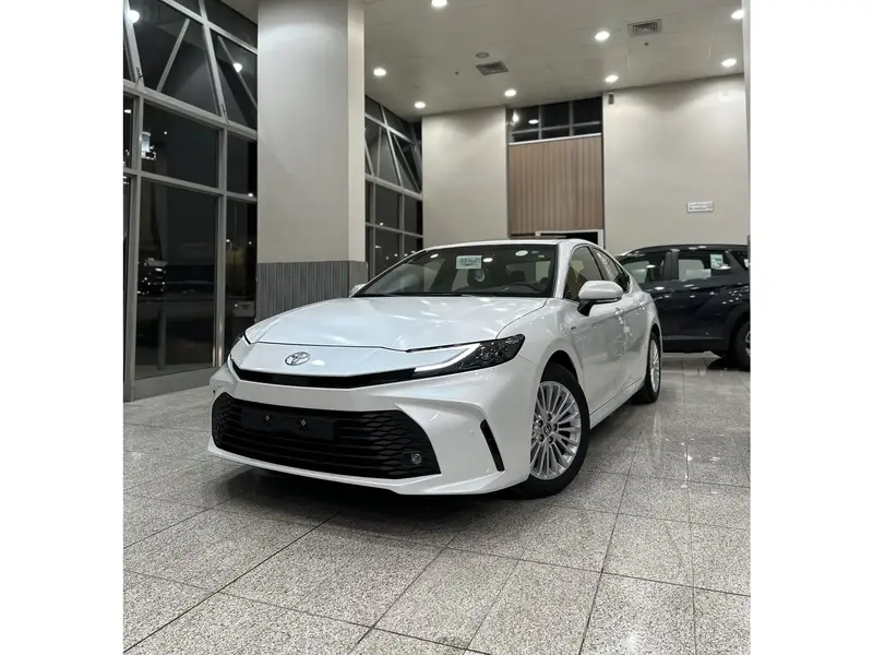 Discover undefined undefined Exterior Interior Images.Find all aspects and details of cars.