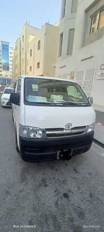 toyota hiace image Toyota Hiace 3.5L Commuter GL (13 seater) A/T 2008