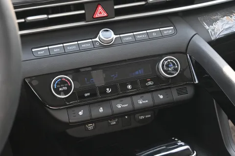 New Hyundai Elantra 2024