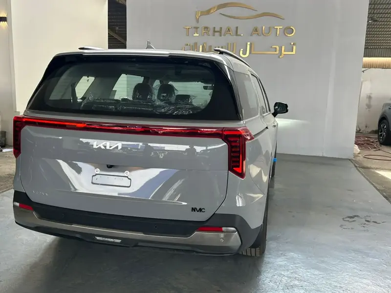 KIA Carnival 2025