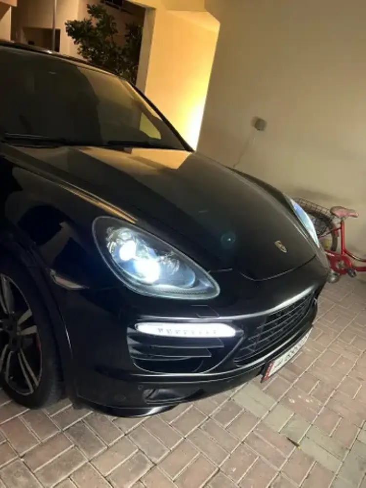 porsche cayenne image Porsche Cayenne GTS 2013