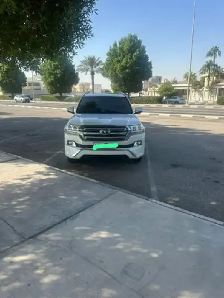 toyota toyota-land-cruiser image Toyota Land Cruiser 2016