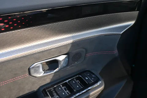 Discover undefined undefined Exterior Interior Images.Find all aspects and details of cars.