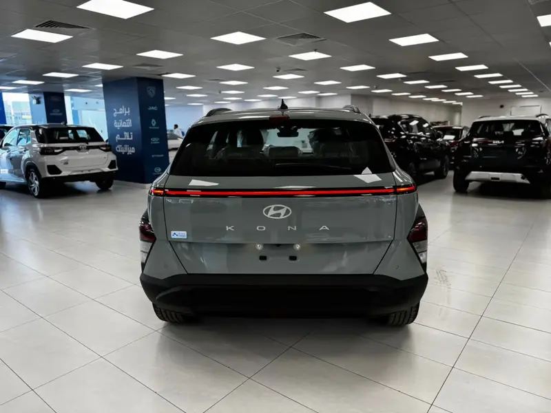 Discover undefined undefined Exterior Interior Images.Find all aspects and details of cars.