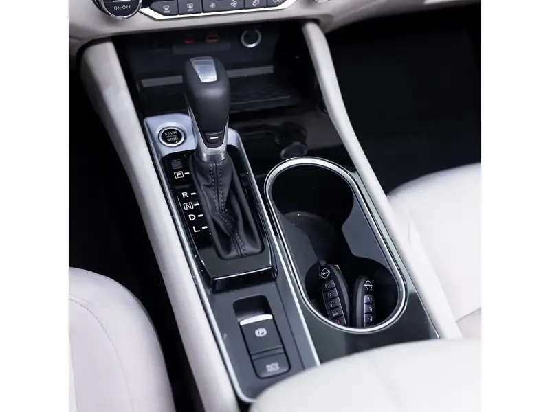 Nissan Altima 2025