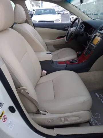 Lexus ES 350 4 door 3.5L 2008