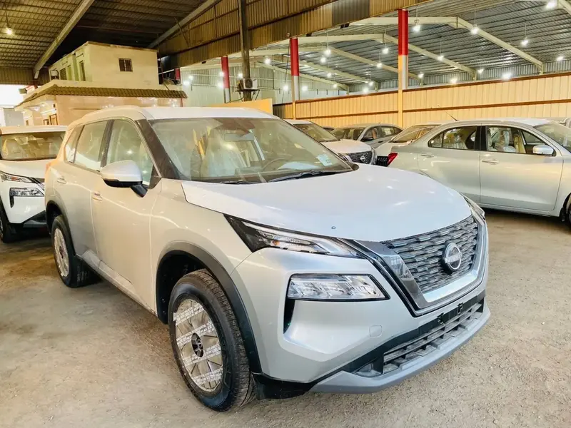 Nissan X-Trail 2025