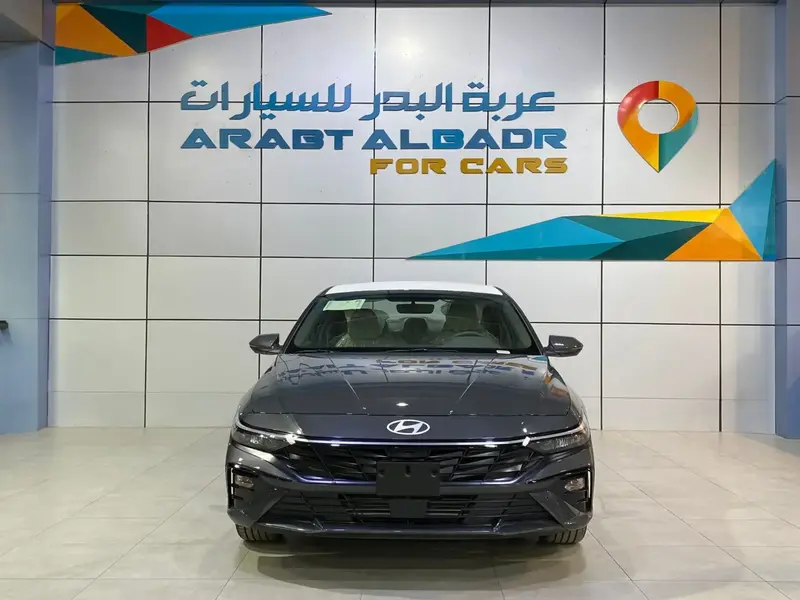 hyundai hyundai-elantra image Hyundai Elantra 2025