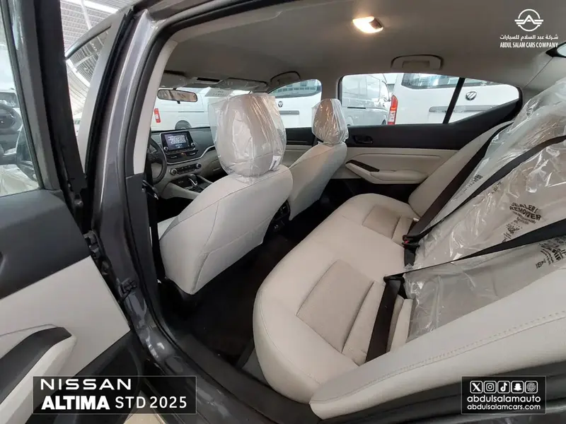 Nissan Altima 2025